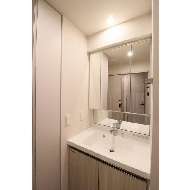 プライマル三ノ輪の洗面所