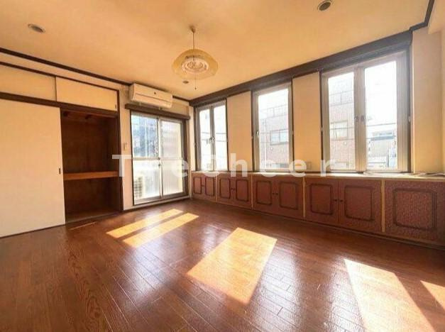 タカハシハイツの居間・リビング