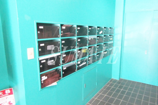 エメラルドマンションのその他共用部分|ポストです。