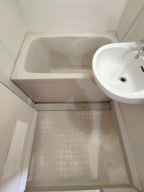 エメラルドマンションの浴室|バスルームです。