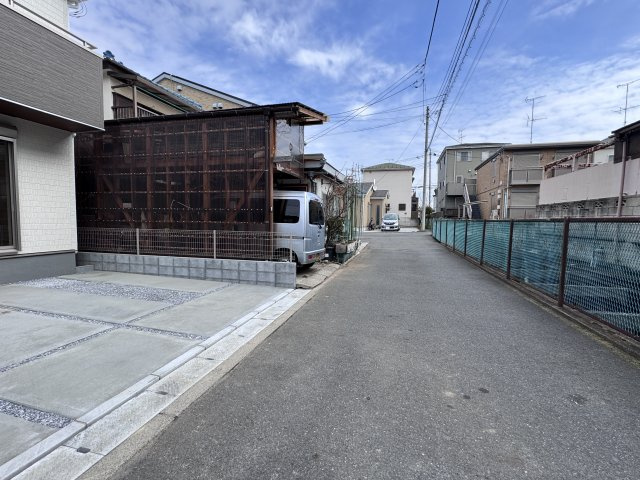 三郷市彦川戸１丁目新築戸建（彦川戸３期）の前面道路含む現地写真|南側前面道路