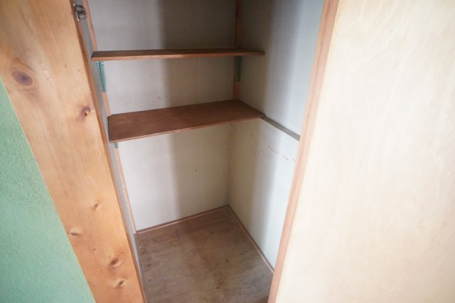 学園朝日元町戸建の収納