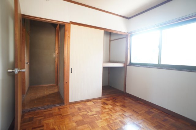 学園朝日元町戸建の居間・リビング