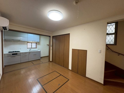 【居間・リビング】 | 原町1丁目戸建