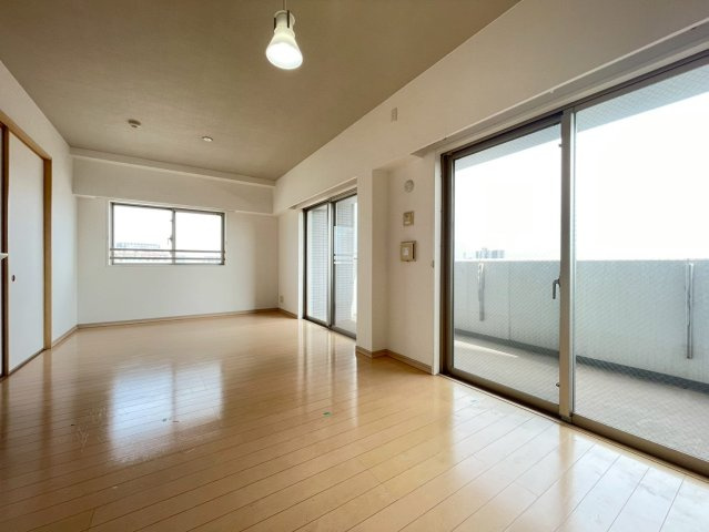 【居間・リビング】