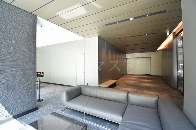 ＲＪＲ堺筋本町タワーのロビー