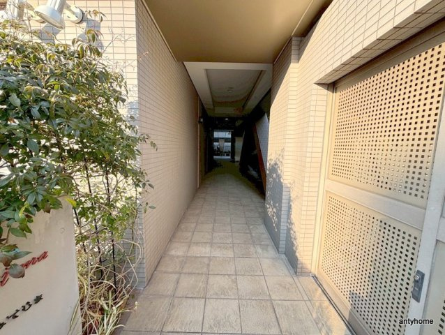 クレアみてじま　仲介手数料無料のエントランス