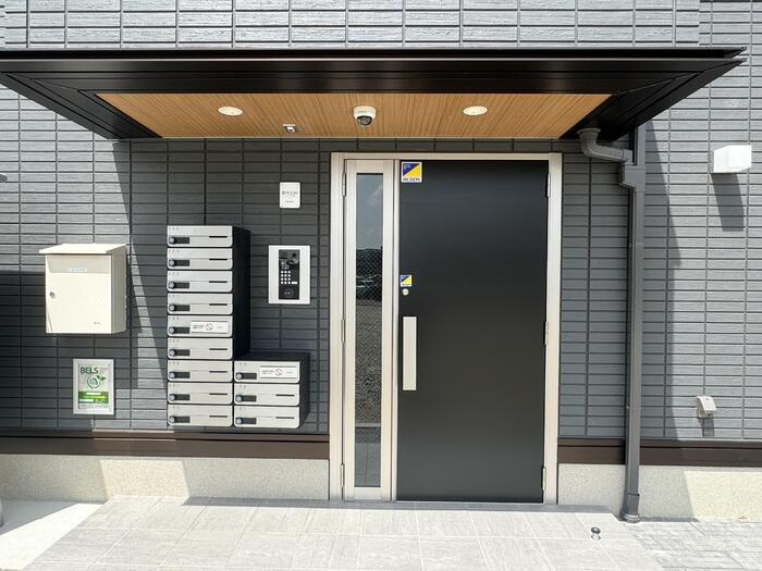 Grand　D-ROOM中山のエントランス