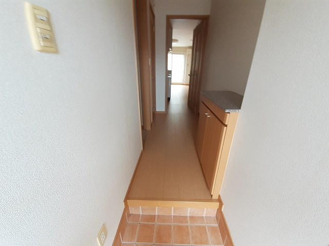 メゾン・ド・花水木　弐番館の玄関