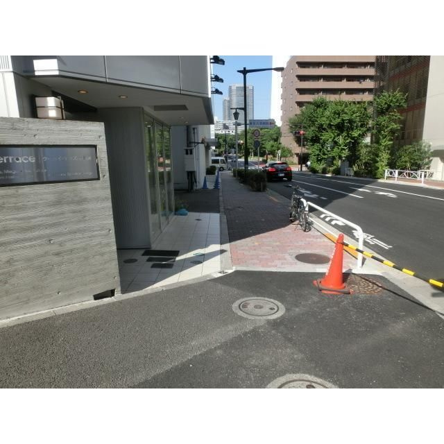 クーカイテラス中目黒のエントランス