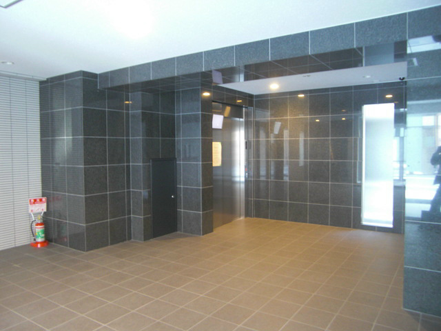 ミルーナヒルズ・アイル両国のエントランス