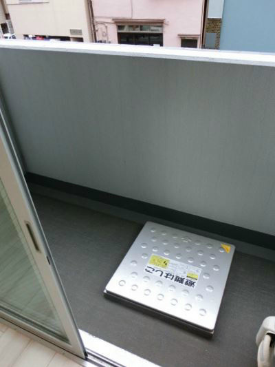 ミルーナヒルズ・アイル両国のバルコニー