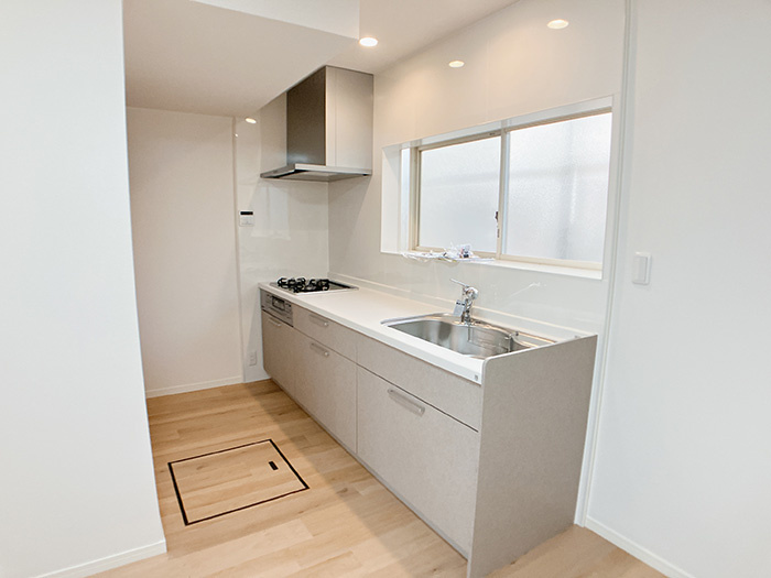 リフォーム　中古戸建　瑞穂市別府　平成3年築のキッチン