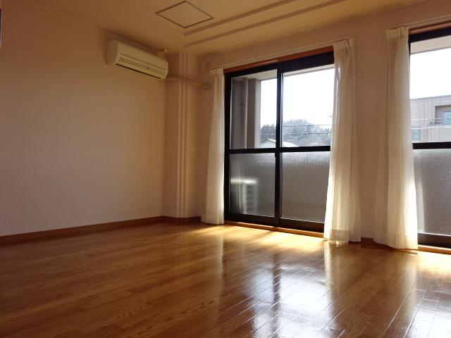 クイーンパレスの居間・リビング|リビング（イメージ）