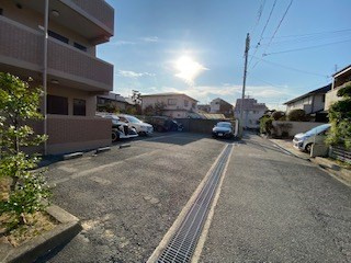 カサグランデ魚崎Ⅲの駐車場