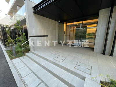 【エントランス】 | テラス大鳥居エアーズ | 落ち着いたエントランスです