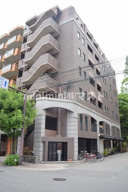 プレステージ靭公園の外観