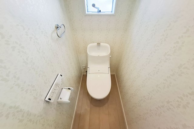 岸和田市藤井町2丁目　中古戸建のトイレ