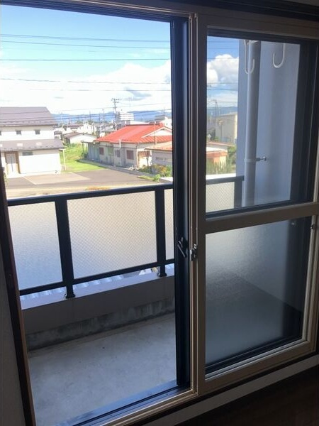 アヴニール(マンション)のバルコニー