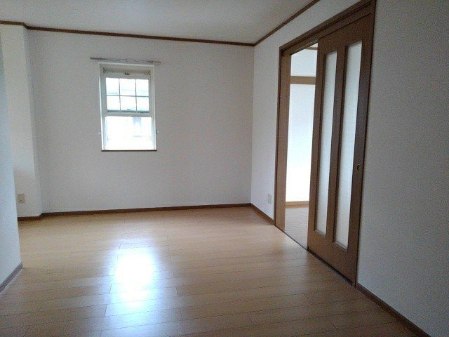 メゾン・ヴォーネンの居間・リビング