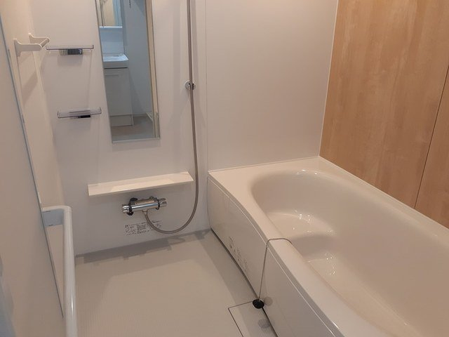 ボンデューⅡの浴室