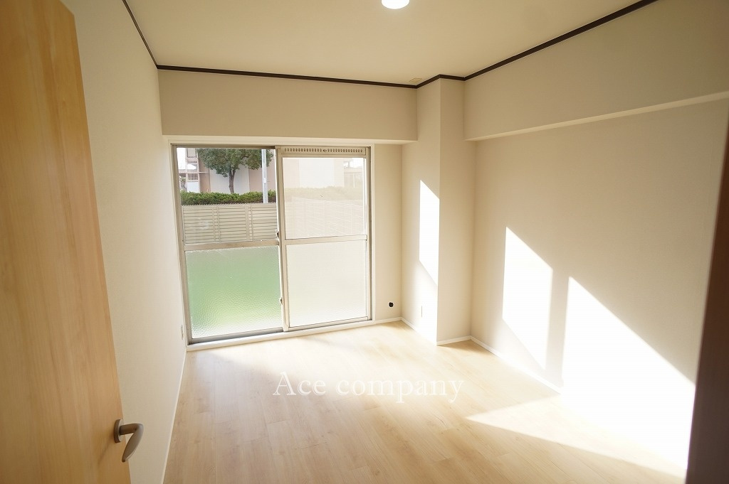 【寝室】の画像