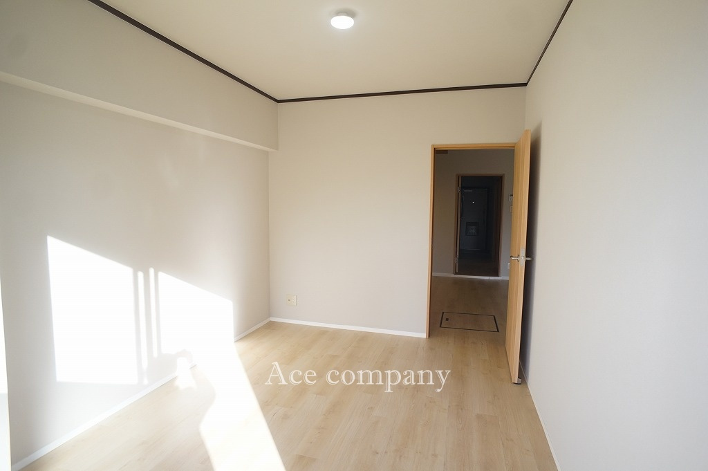 【寝室】の画像