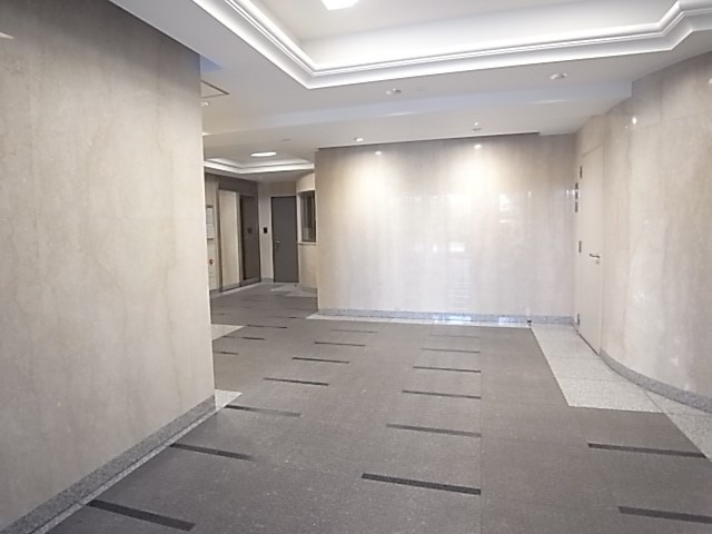 エスライズ新神戸の外観