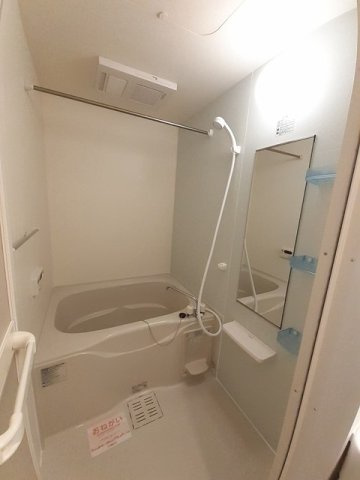 アルールⅠの浴室