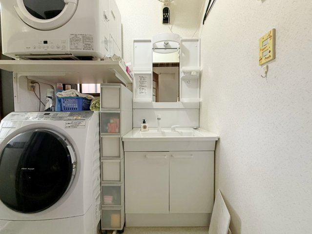 岸和田市田治米町　中古戸建の洗面所