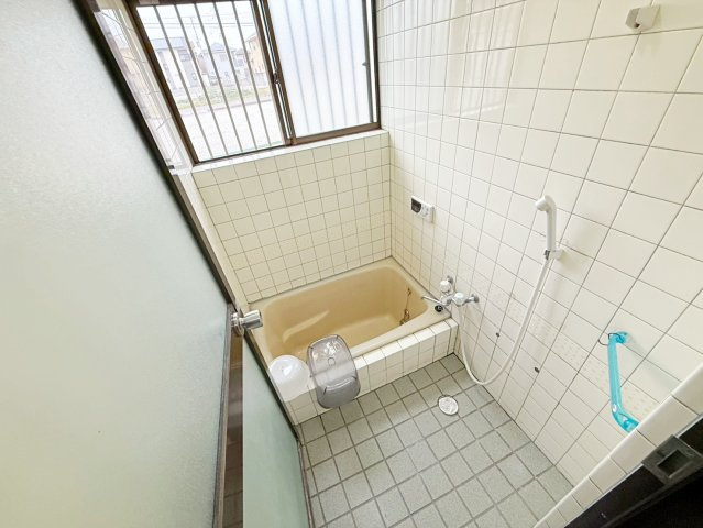 岸和田市田治米町　中古戸建の浴室