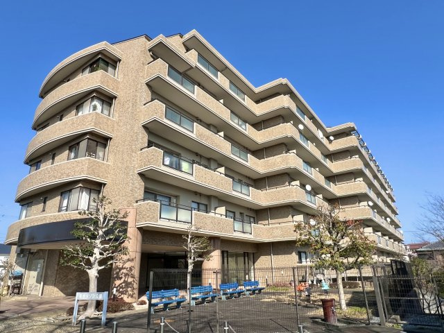 メゾン浜松高台の外観|重圧感のある外観です！