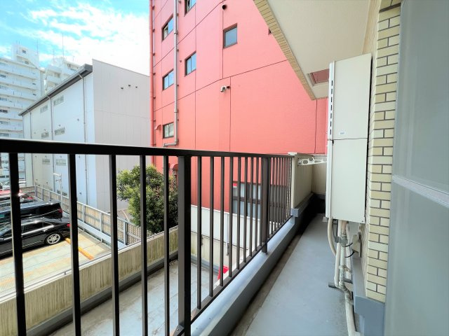鶴見ダイカンプラザのバルコニー