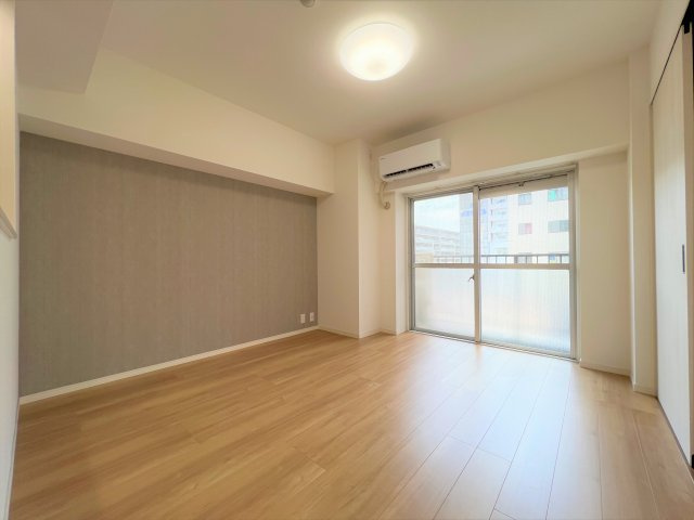 鶴見ダイカンプラザの居間・リビング