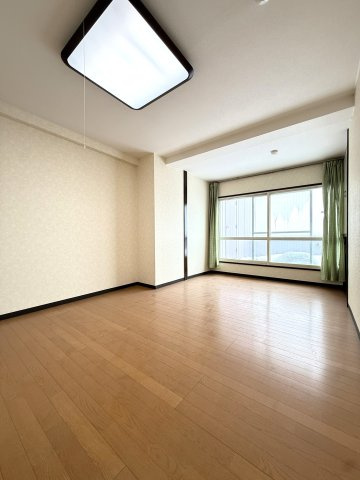 シャトウ山鼻の洋室