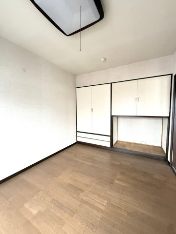 シャトウ山鼻の洋室