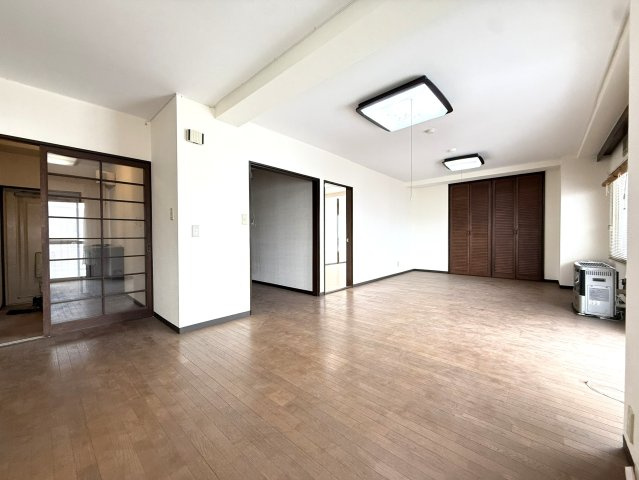 シャトウ山鼻の居間・リビング