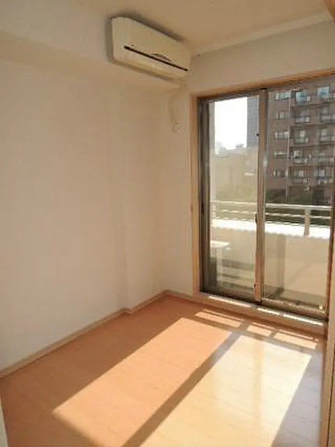 江東区富岡１丁目の賃貸マンションの居間・リビング