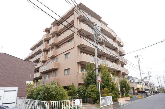 セザール谷塚の外観