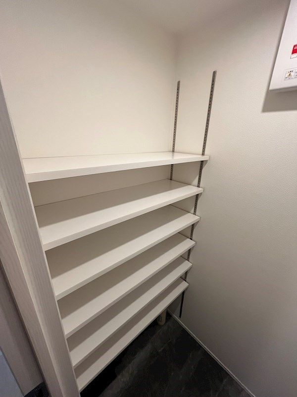 レジディア文京湯島の玄関