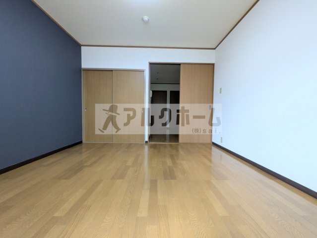 ニドムコートの居間・リビング