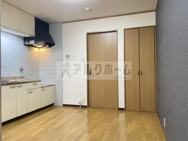 ニドムコートの居間・リビング