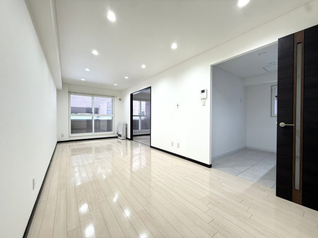 GSハイム中島公園の居間・リビング