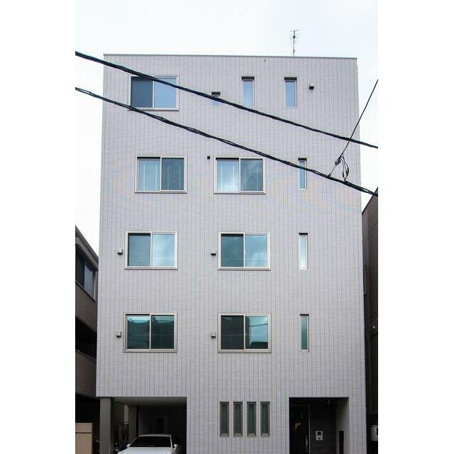 ヴェリタペントラの外観