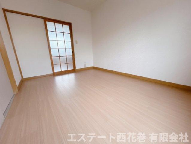 コーポ伊藤の洋室