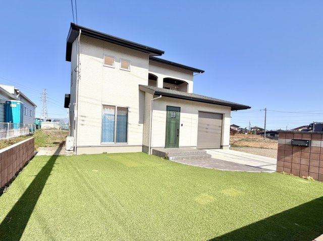 【中古戸建】高崎市我峰町の外観|■外観｜閑静な住宅街で始める新しい暮らし♪開放的な毎日をあなたへ(^^♪