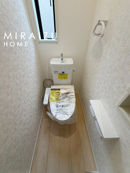 【トイレ】 | おしり洗浄、ビデ洗浄、暖房便座の機能を標準装備。トイレットペーパーの無駄遣いを防ぎ、肌を傷つける心配がありません♪