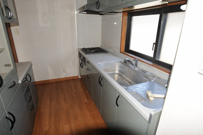 千曲市上徳間　住宅兼店舗のキッチン