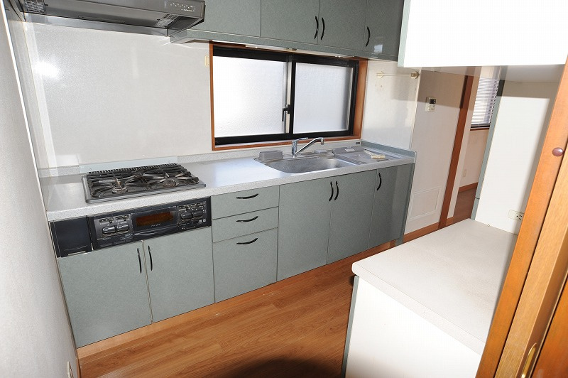 千曲市上徳間　住宅兼店舗のキッチン