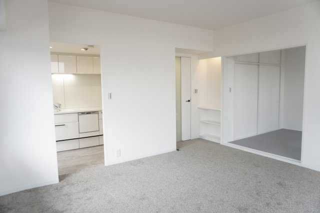 草加パーク・ホームズの居間・リビング